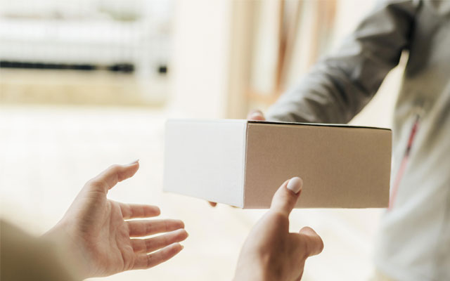 Package forwarding service